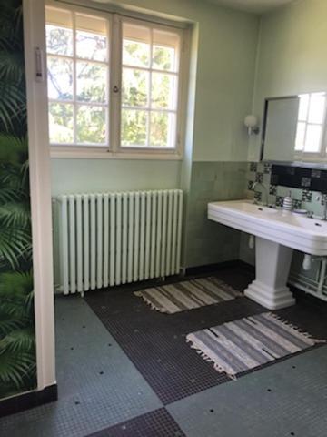 Hotel La Maison Blanche à Saint-Jean-dʼAngély Extérieur photo