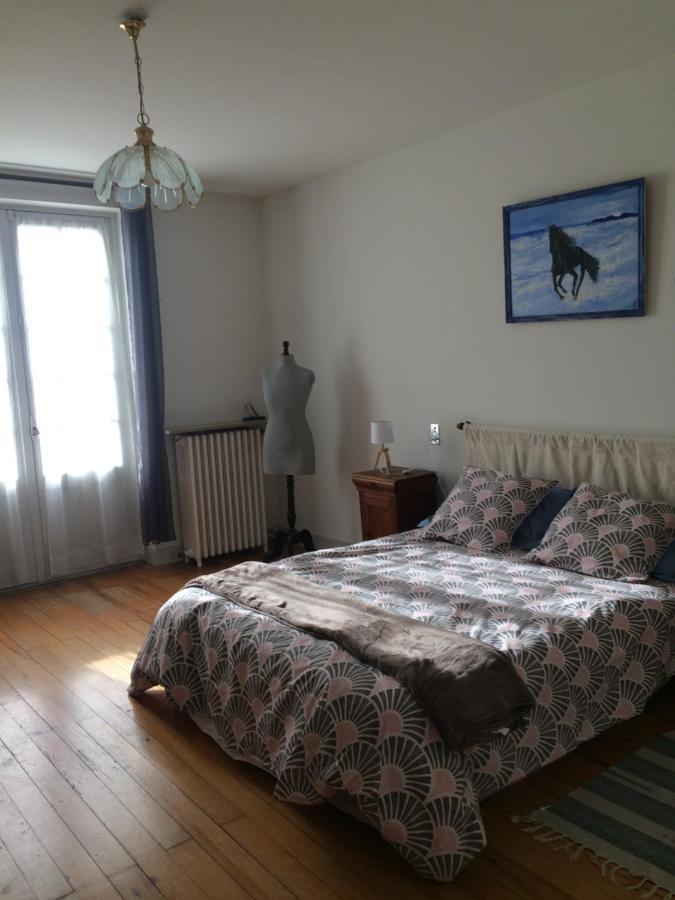 Hotel La Maison Blanche à Saint-Jean-dʼAngély Extérieur photo